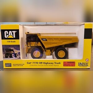 Cat 777D Off Highway Truck Collectible Die-Cast Model